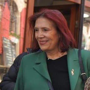 07ddde94-000d-4b3e-b1f4-46240053839c